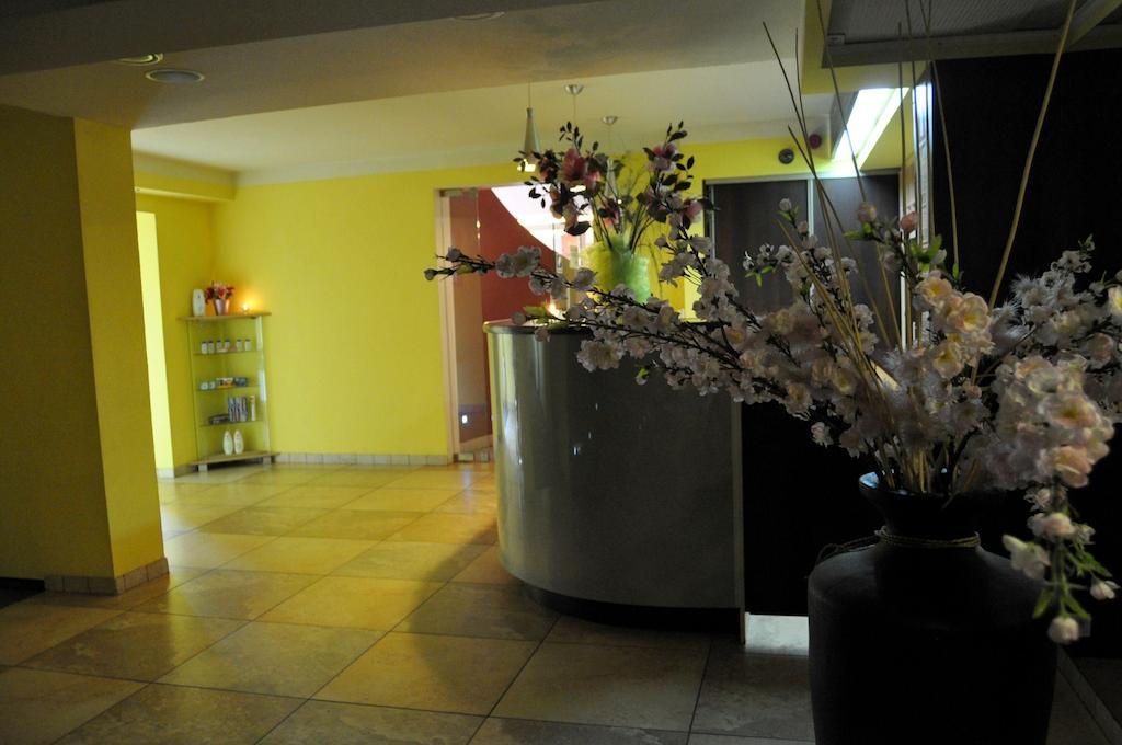 Hotel Zagiel Niewiesze Bagian luar foto