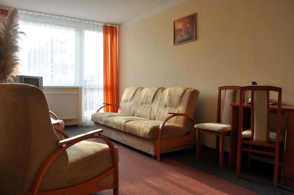 Hotel Zagiel Niewiesze Bagian luar foto