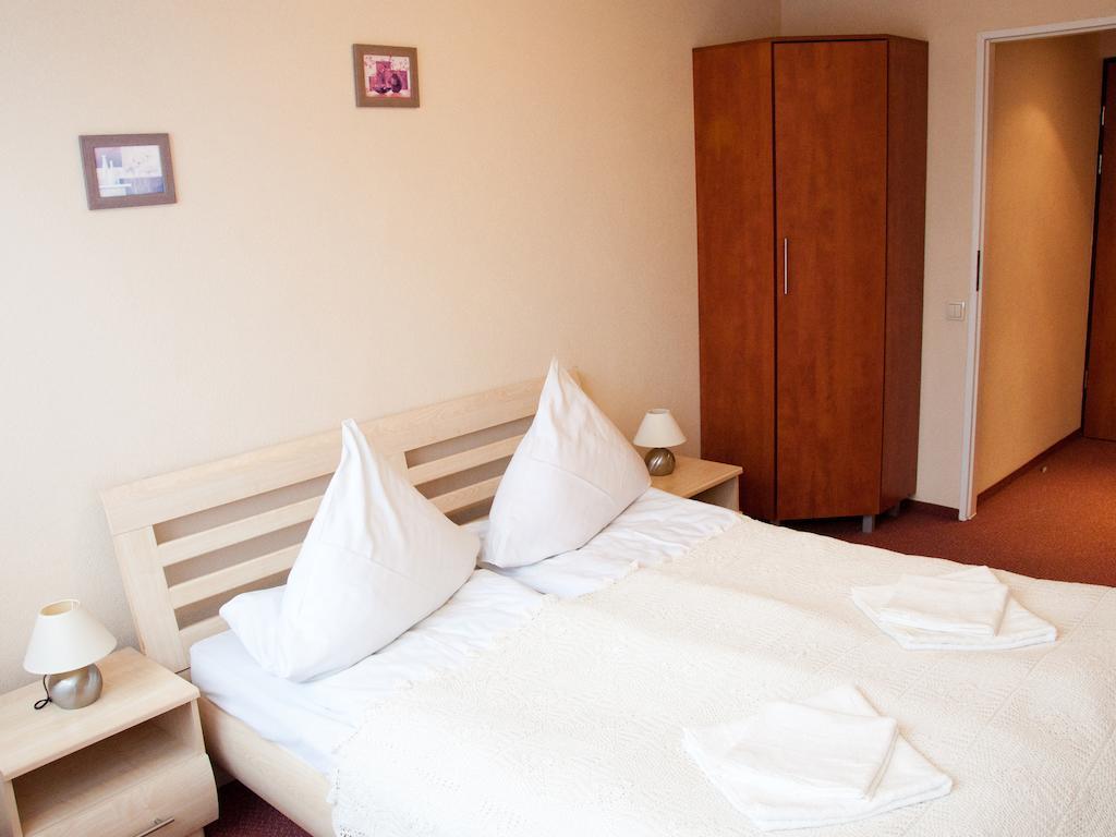 Hotel Zagiel Niewiesze Ruang foto