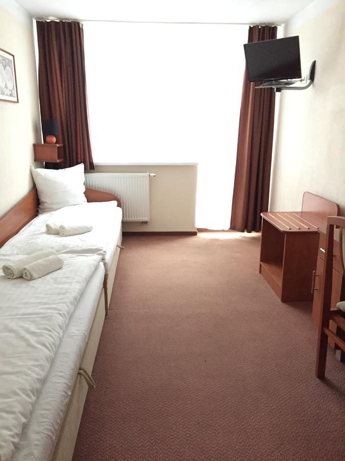 Hotel Zagiel Niewiesze Bagian luar foto